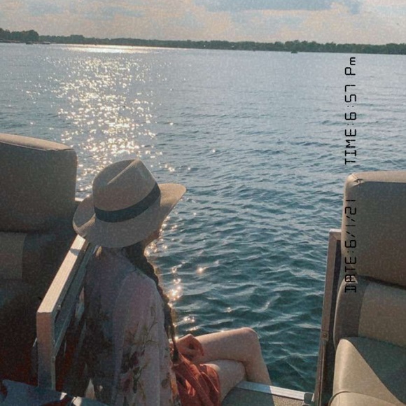 Meet your Posher, Marie - Picture 2 of 2